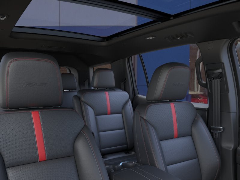 New 2027 Chevrolet Traverse RS w/ LPO, Floor Liner Package AWD/4WD image 24