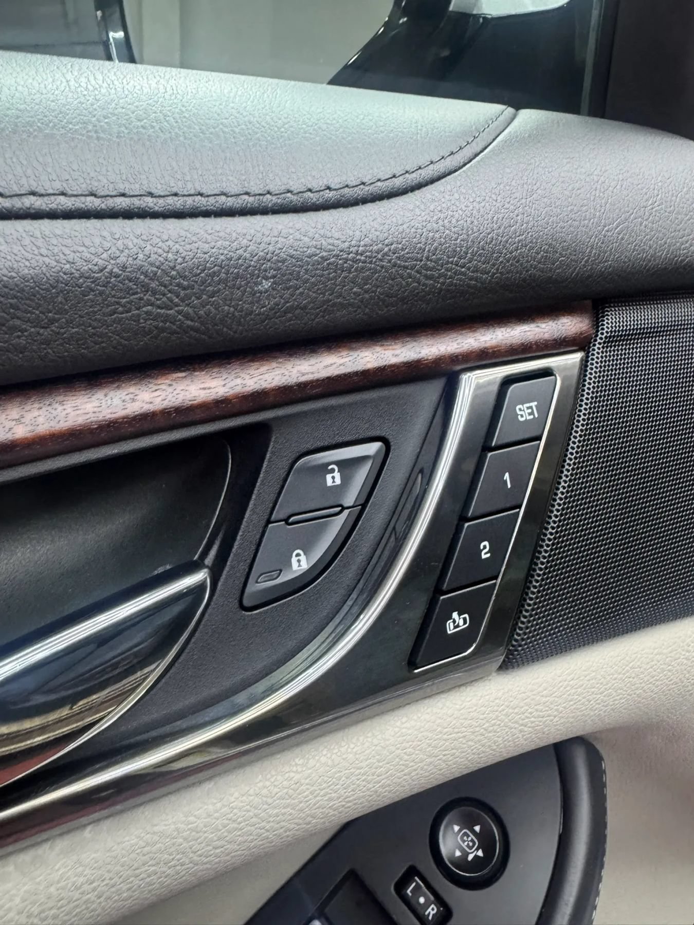 Used 2016 Cadillac CTS Luxury AWD/4WD image 12