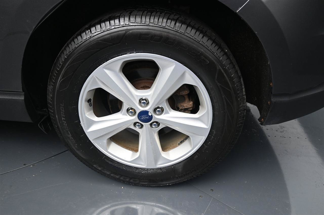 Used 2016 Ford Edge SE AWD/4WD image 18