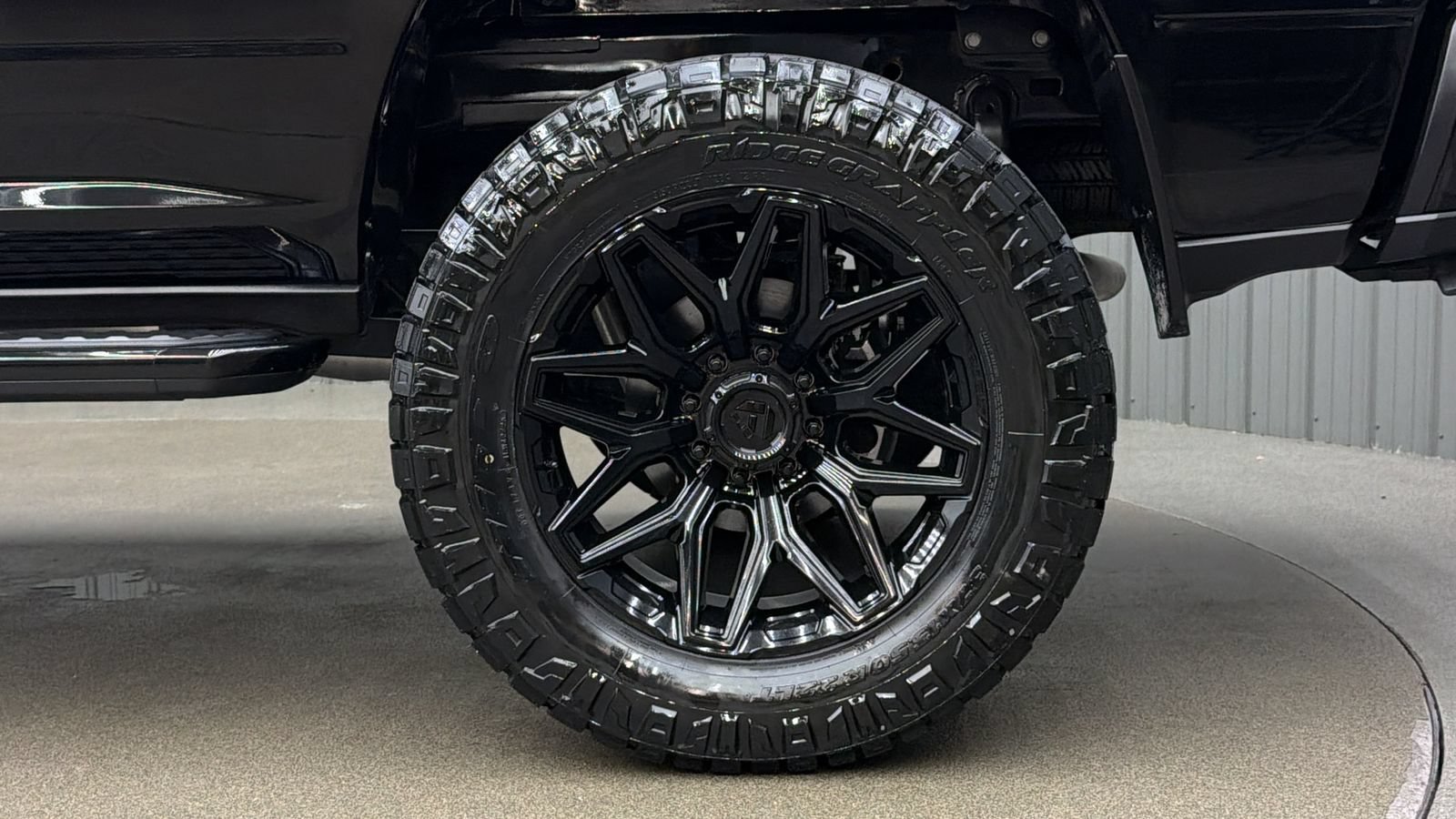 Used 2025 RAM 2500 Laramie w/ Night Edition AWD/4WD image 12