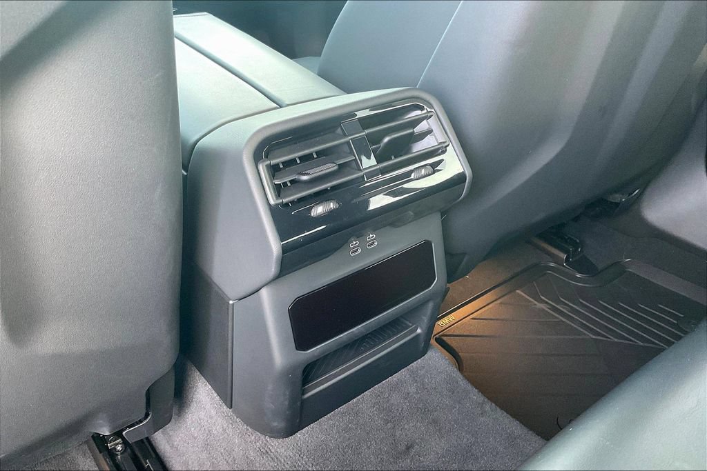 Used 2025 BMW M5 AWD/4WD image 10