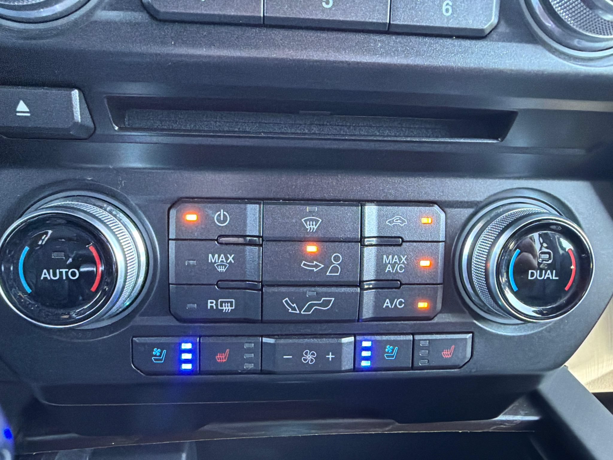 Used 2018 Ford F150 Limited AWD/4WD image 16