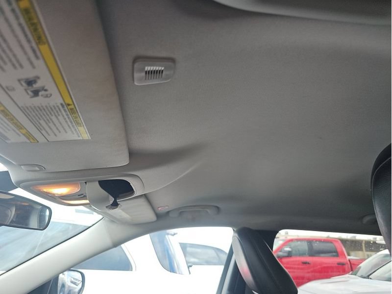 Used 2019 Jeep Cherokee Latitude Plus FWD image 25