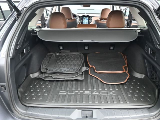 Used 2025 Subaru Outback Touring XT AWD/4WD image 17
