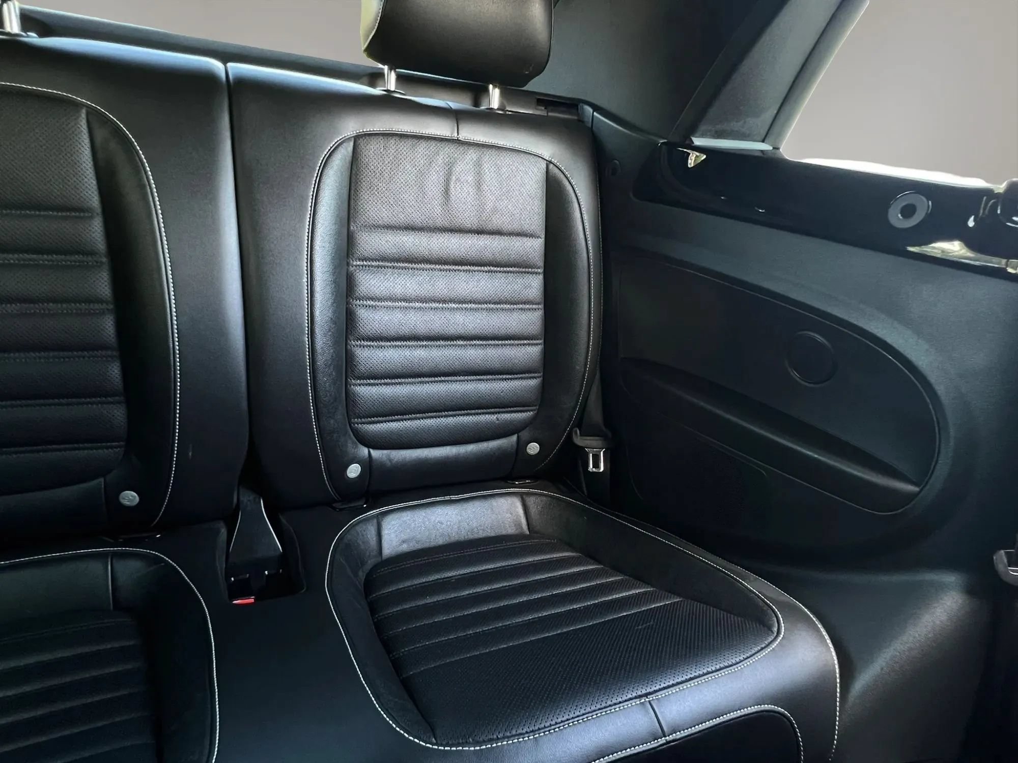 Used 2014 Volkswagen Beetle TDI FWD image 23