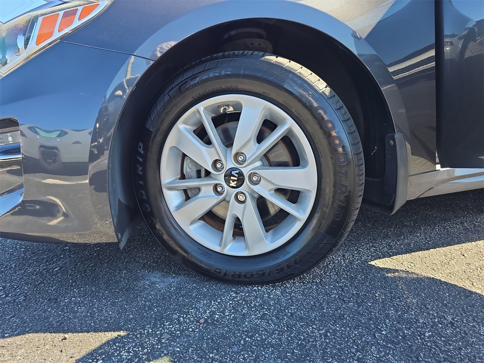 Used 2017 Kia Optima LX image 23