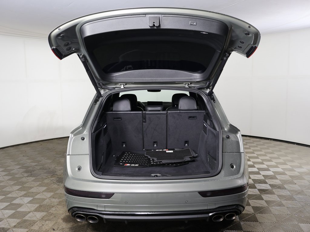 Used 2023 Audi SQ5 Prestige w/ Prestige Package image 18
