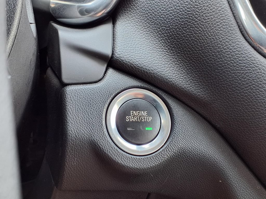 Used 2022 Chevrolet Equinox LT AWD/4WD image 17