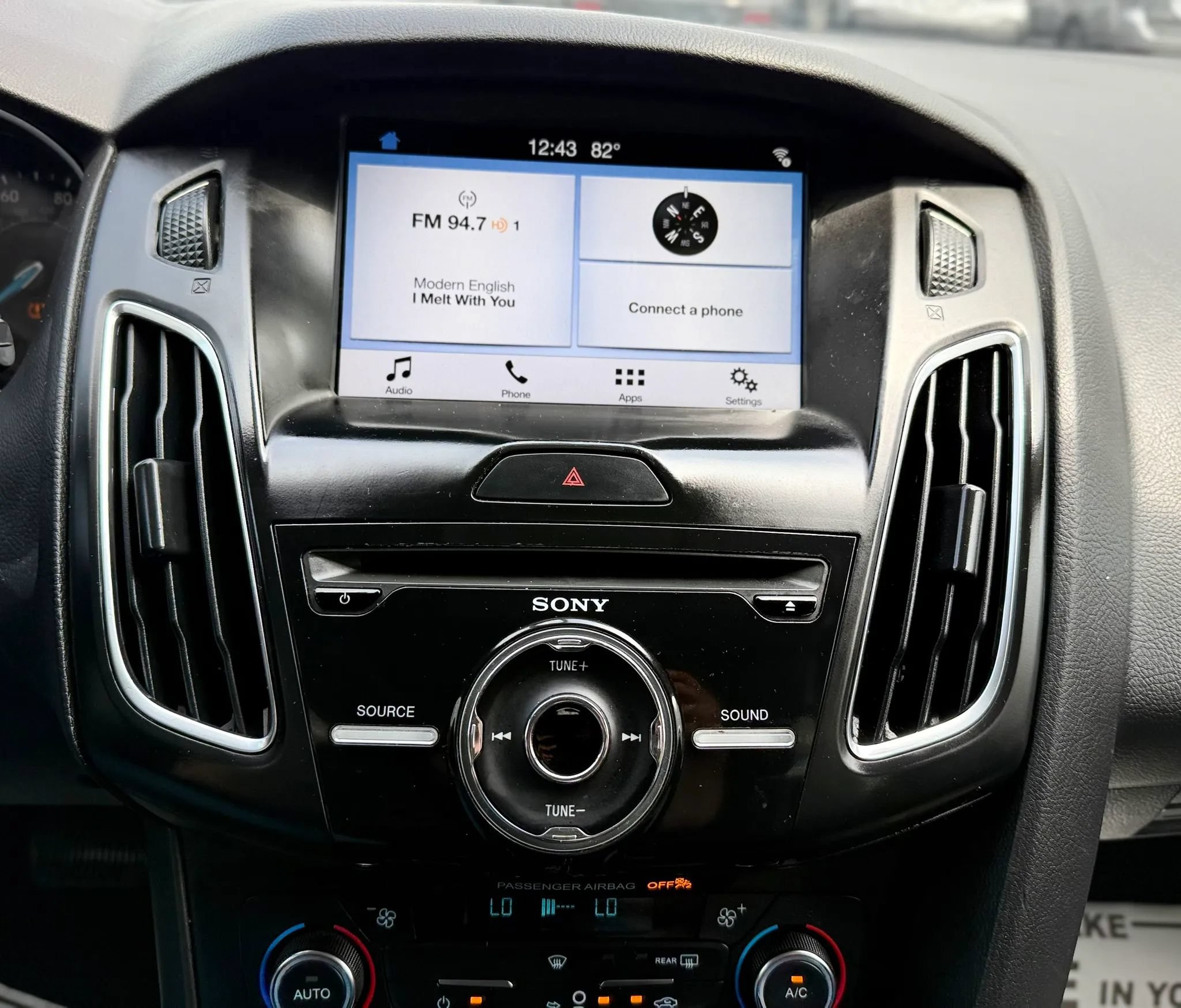 Used 2017 Ford Focus SEL FWD image 17