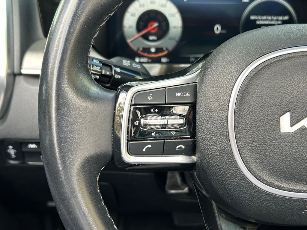 Used 2023 Kia Sorento SX image 47