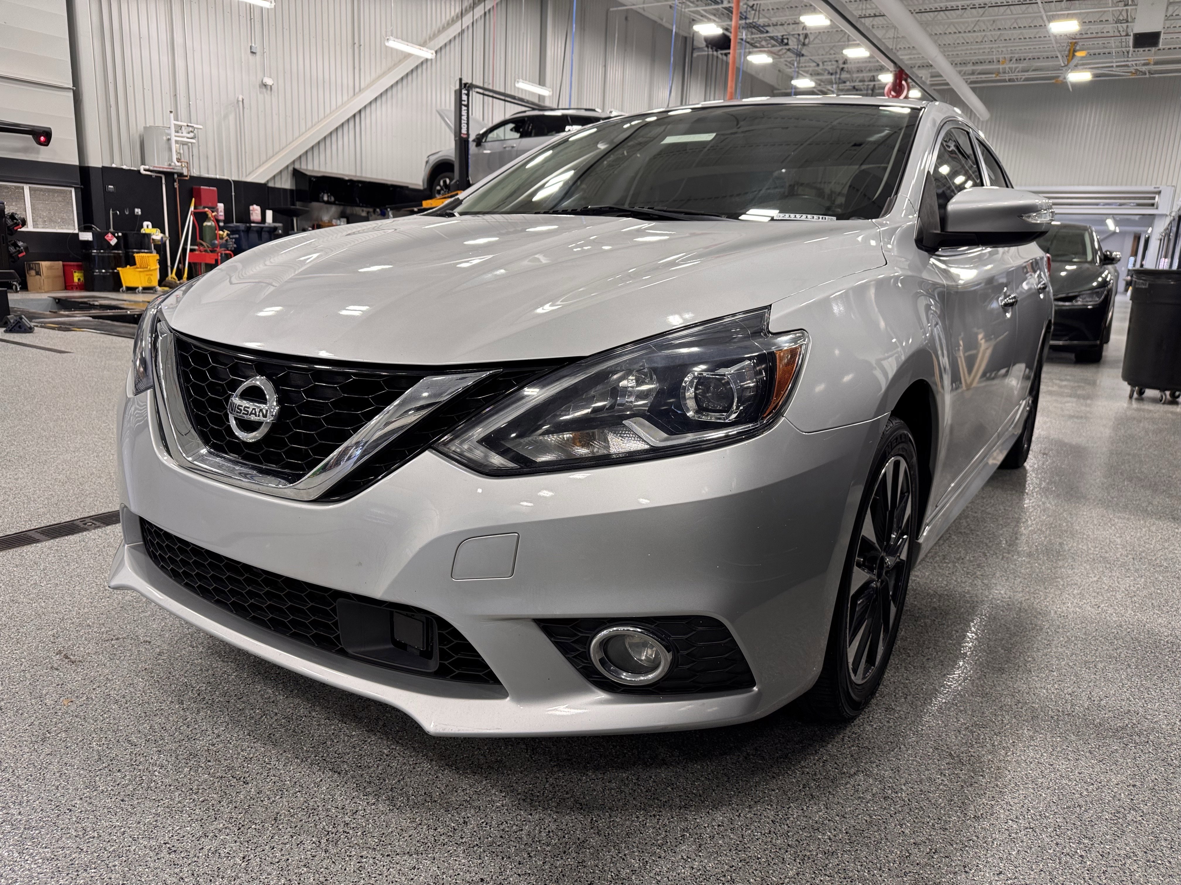 Used 2018 Nissan Sentra SR w/ Protection Package image 30