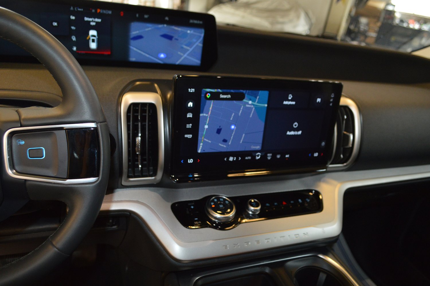 Used 2025 Ford Expedition Max Active image 19