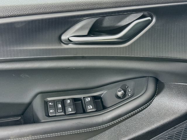 New 2027 Jeep Grand Cherokee Laredo AWD/4WD image 17