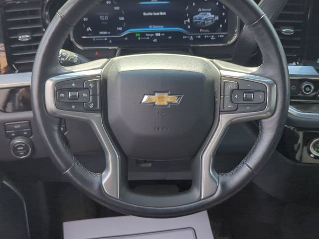 Used 2022 Chevrolet Silverado 1500 LT AWD/4WD image 7