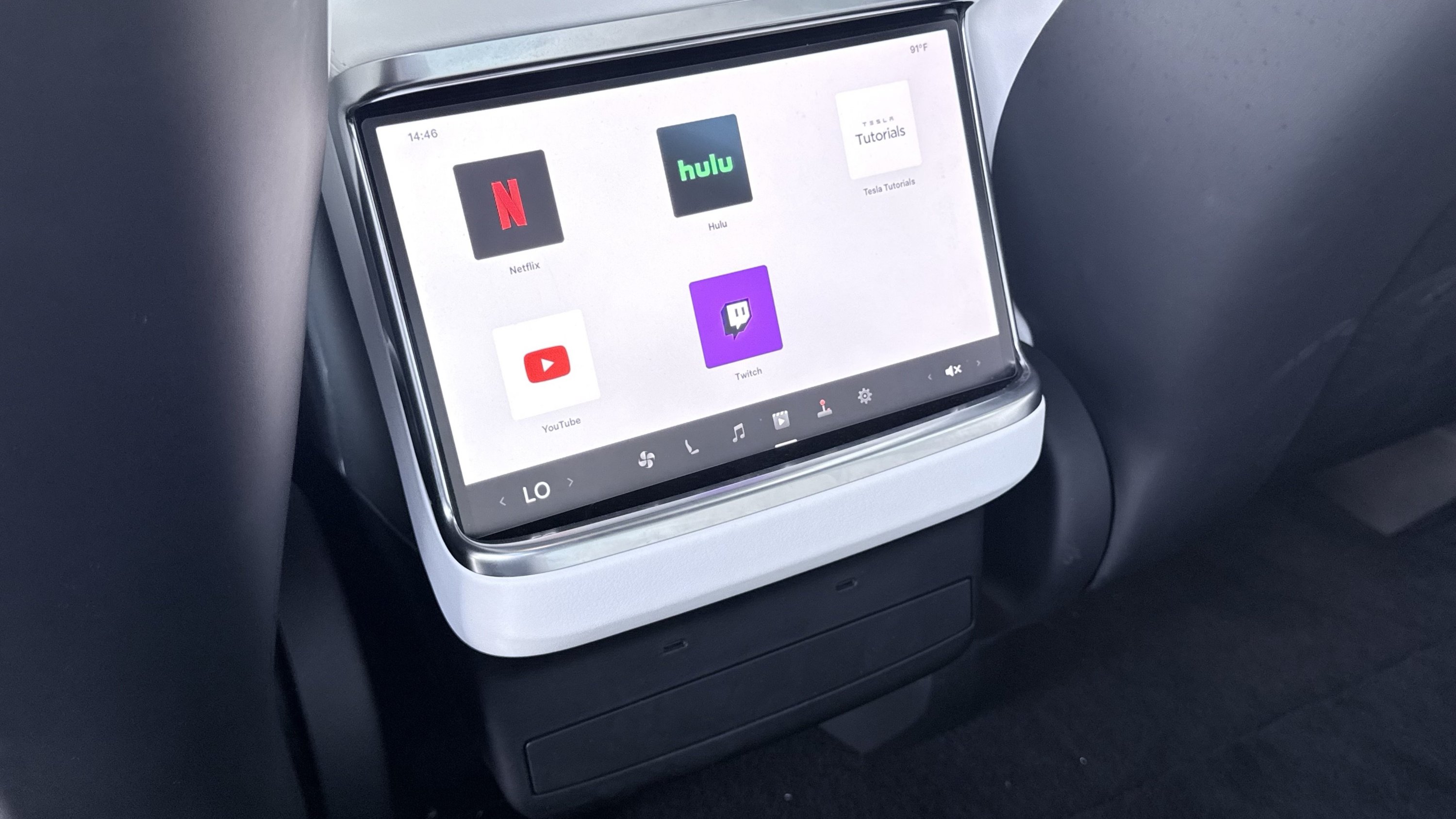 Used 2025 Tesla Model X AWD/4WD image 48
