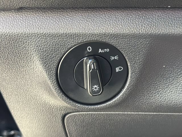 Certified 2020 Volkswagen Jetta SEL FWD image 21