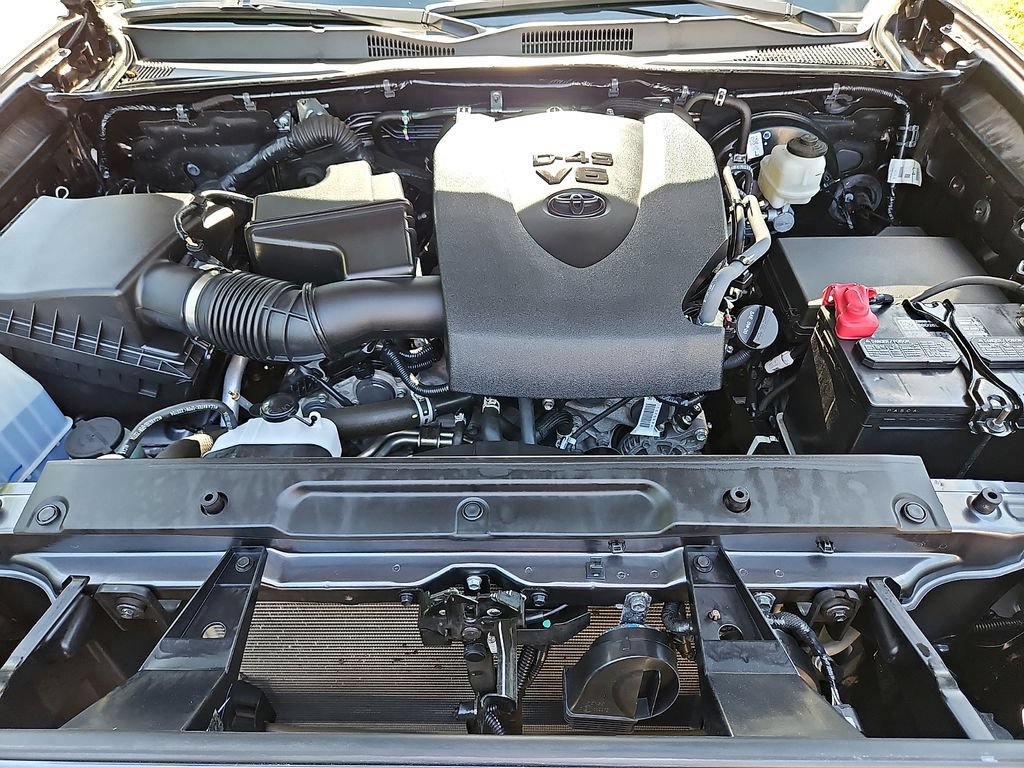 Used 2023 Toyota Tacoma SR5 w/ Black Out Package (TMS) AWD/4WD image 27