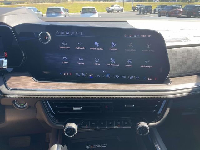 New 2026 Chevrolet Suburban Premier image 22