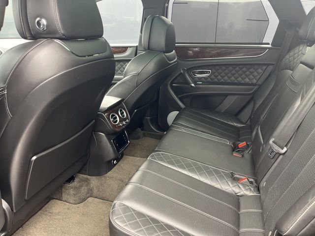 Used 2018 Bentley Bentayga image 10
