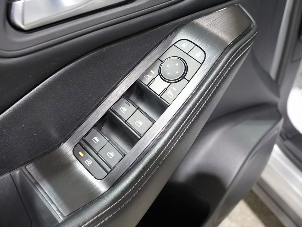 Used 2024 Nissan Rogue SV FWD image 14