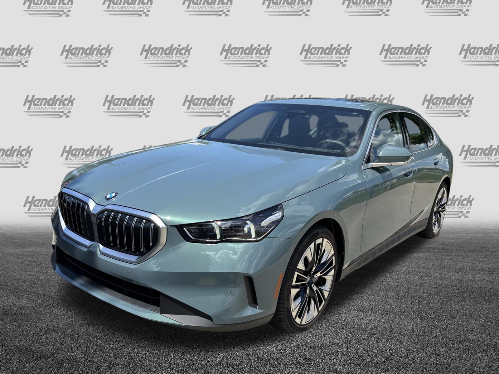 Used 2026 BMW 540i xDrive AWD/4WD image 5