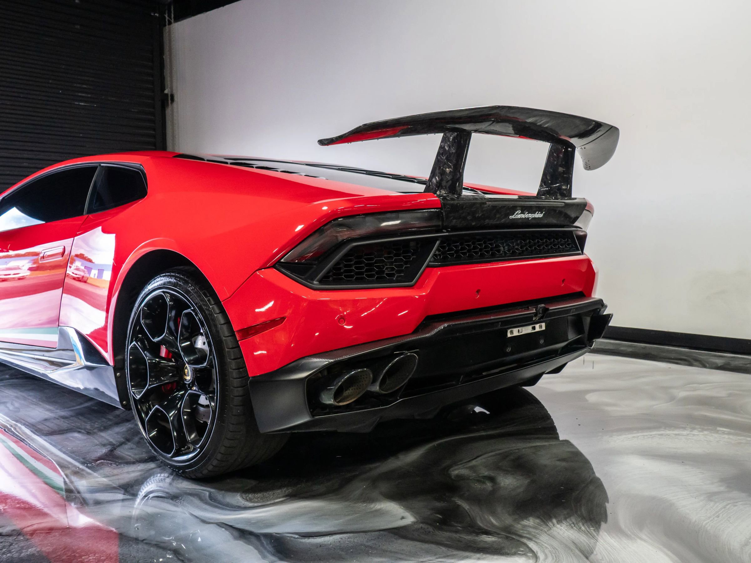 Used 2016 Lamborghini Huracan LP 580-2 image 10