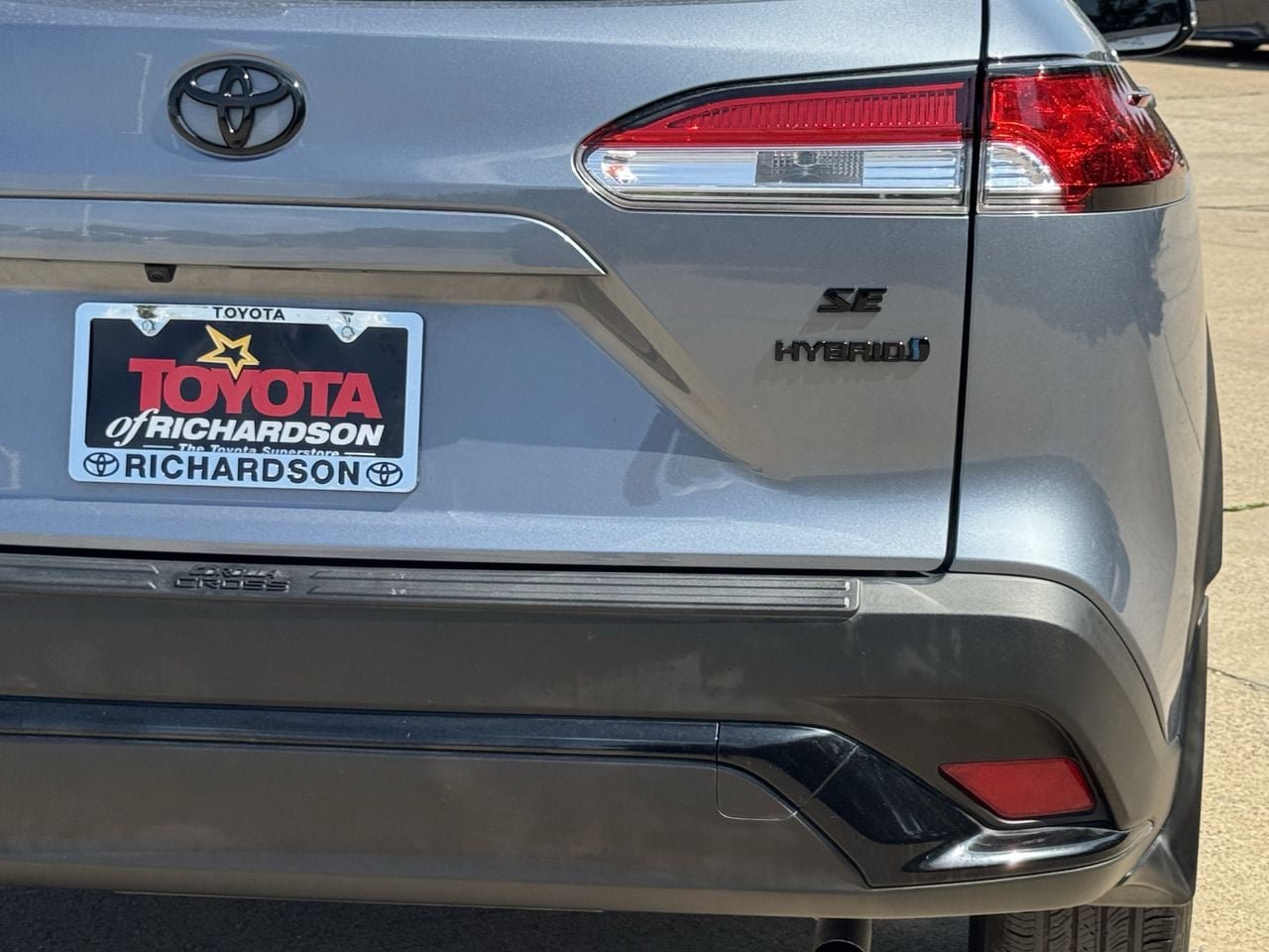 Used 2024 Toyota Corolla Cross AWD Hybrid image 6