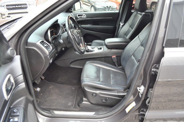 Used 2021 Jeep Grand Cherokee Limited w/ Luxury Group II image 17