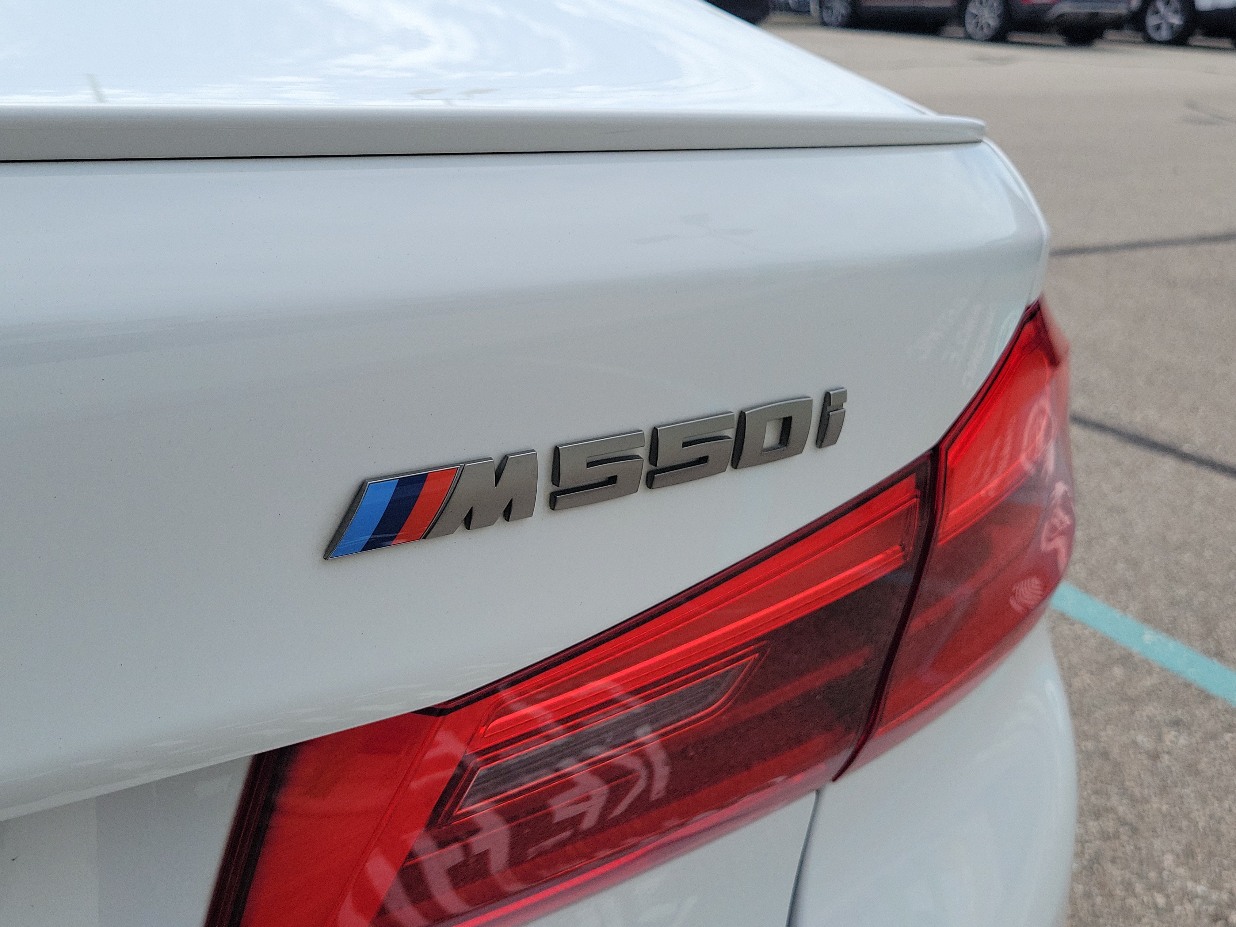 Used 2020 BMW M550i xDrive w/ Executive Package AWD/4WD image 6