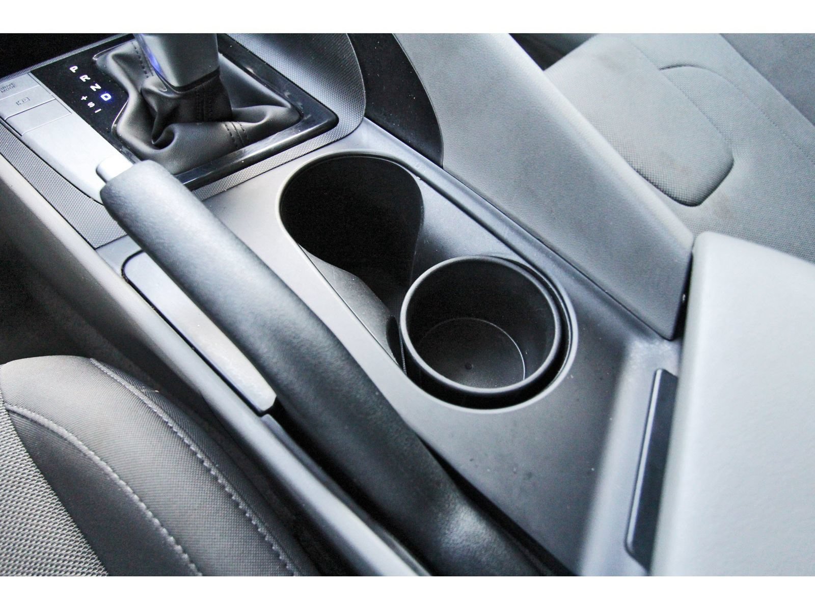 Used 2023 Hyundai Elantra SE FWD image 29