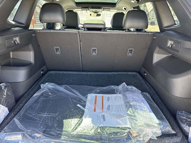 New 2026 Volkswagen Tiguan SE R-Line image 5