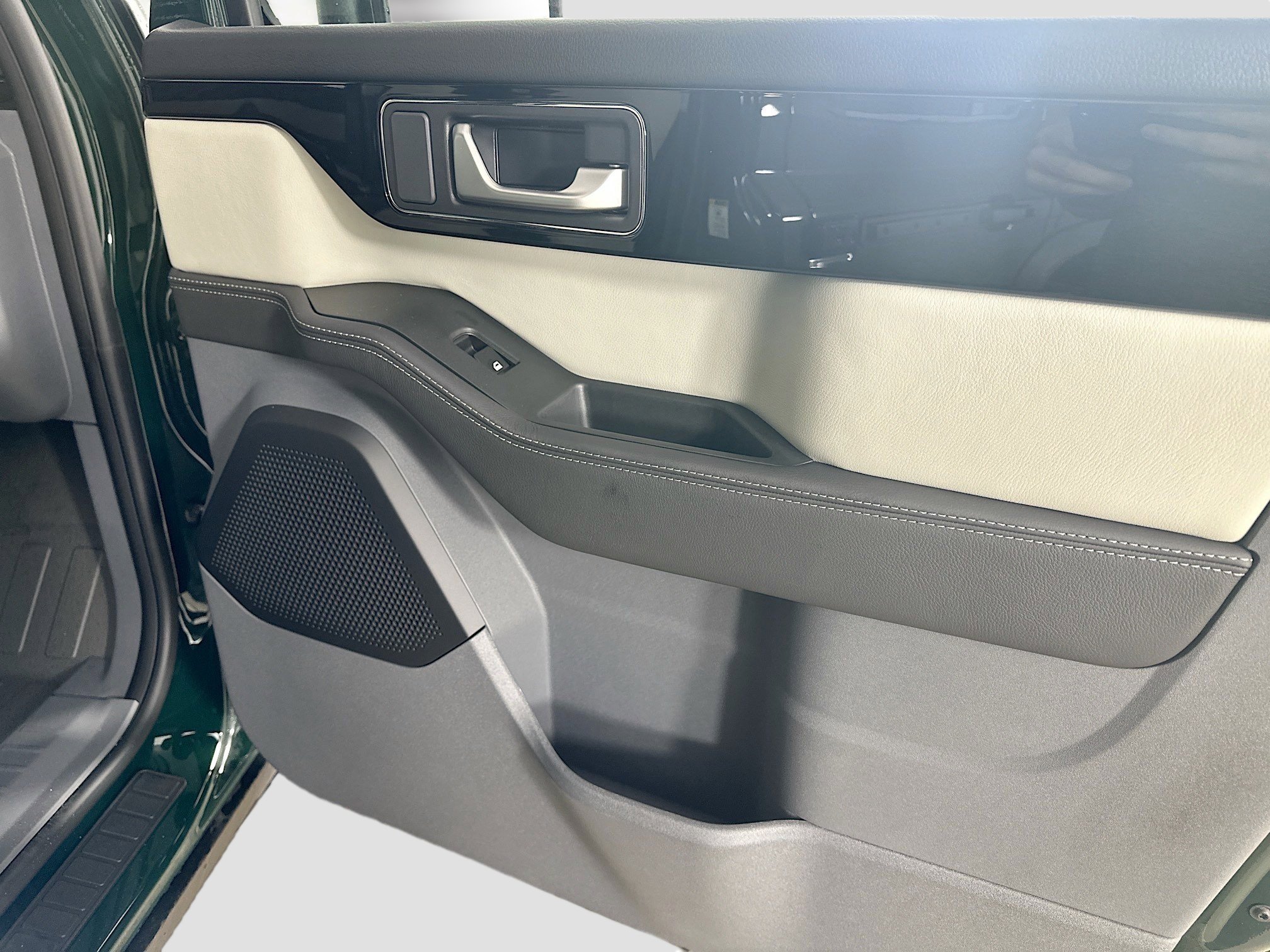 New 2025 INEOS Grenadier Fieldmaster Edition image 47