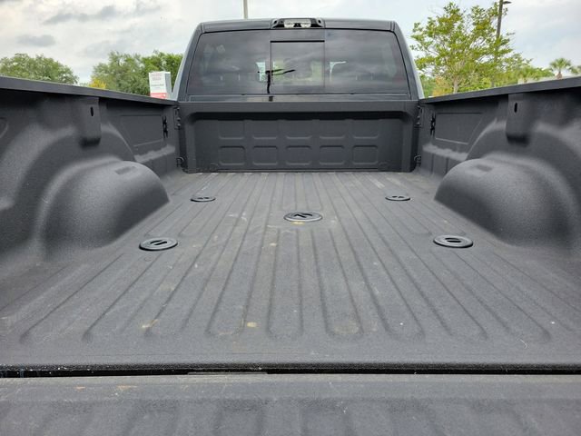 Used 2025 RAM 3500 Limited AWD/4WD image 9