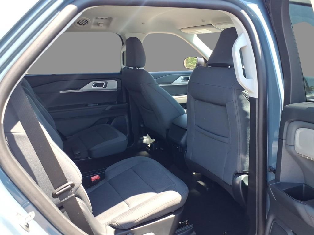 New 2026 Ford Explorer Active AWD/4WD image 11
