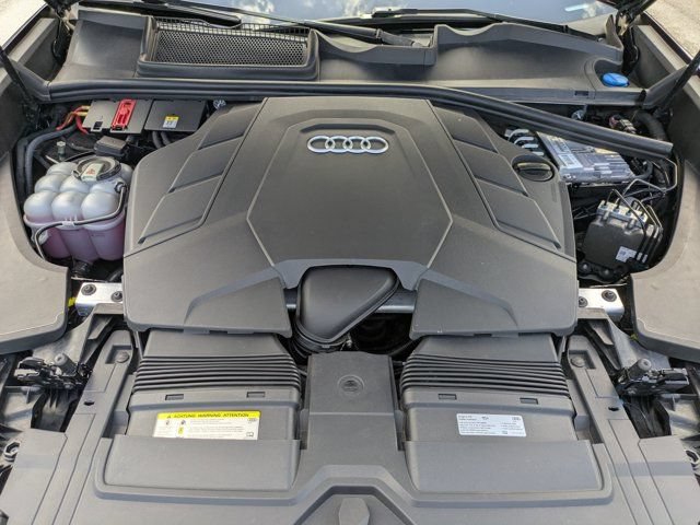Used 2020 Audi Q8 Prestige w/ Prestige Package AWD/4WD image 13