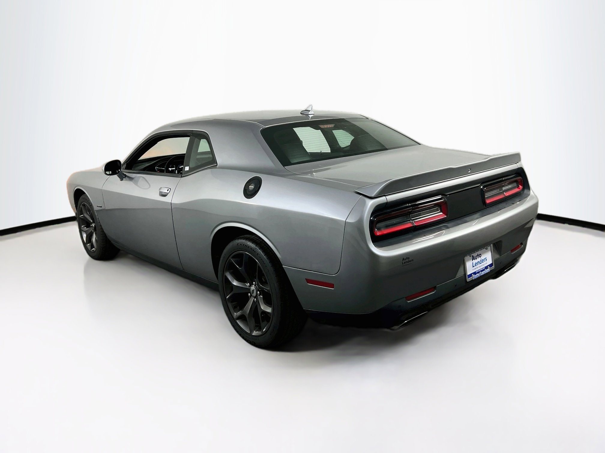 Used 2018 Dodge Challenger R/T Plus RWD image 7