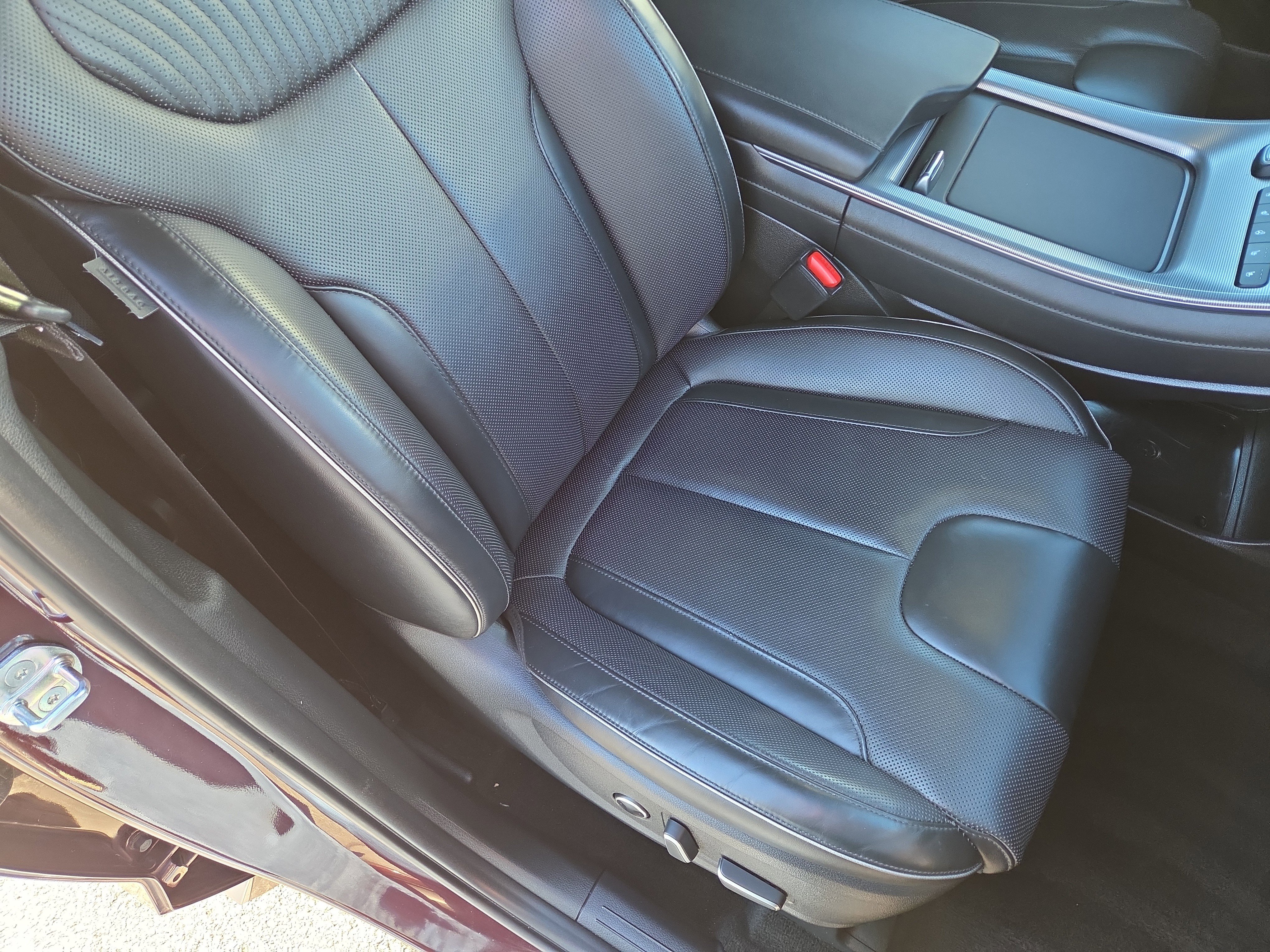 Used 2024 Hyundai Palisade Calligraphy image 17