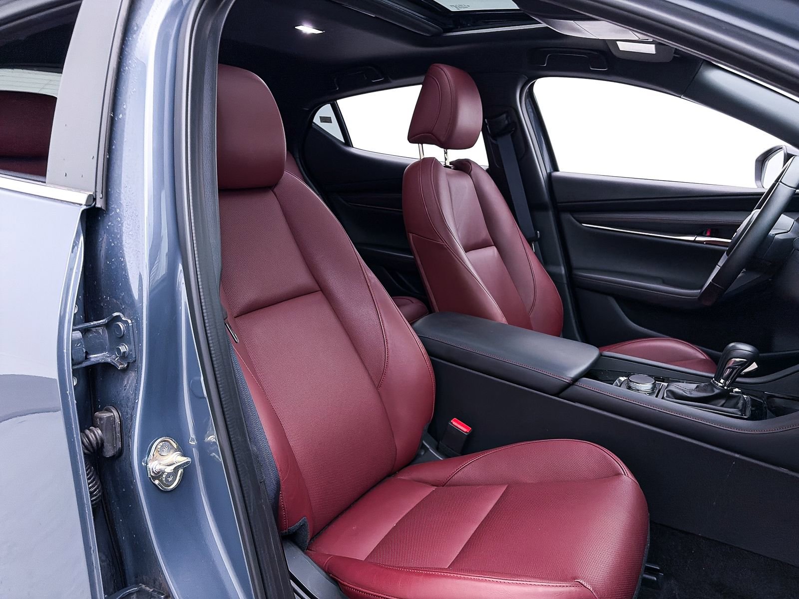 Used 2025 MAZDA MAZDA3 Carbon image 34