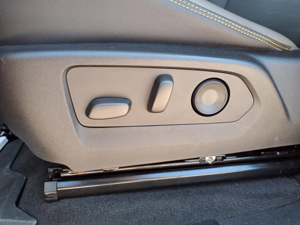 Used 2023 Chevrolet Colorado ZR2 w/ ZR2 Convenience Package III image 10