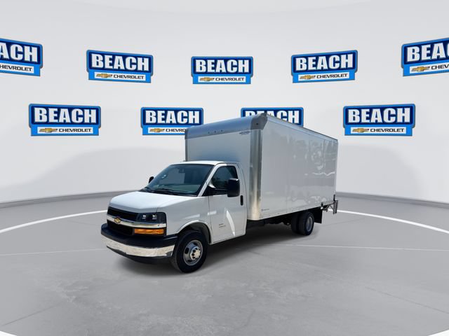 New 2026 Chevrolet Express 4500 w/ Power Convenience Package RWD image 4