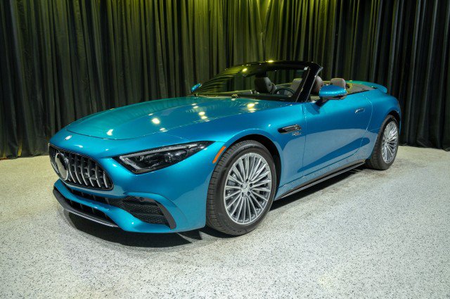New 2026 Mercedes-Benz SL 43 AMG image 2