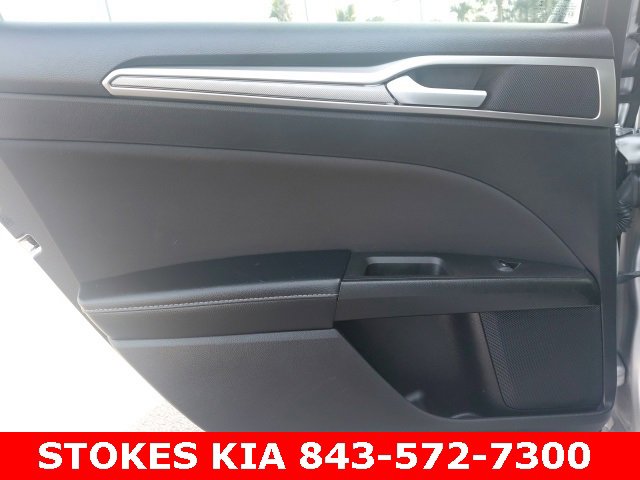 Used 2019 Ford Fusion SE image 24
