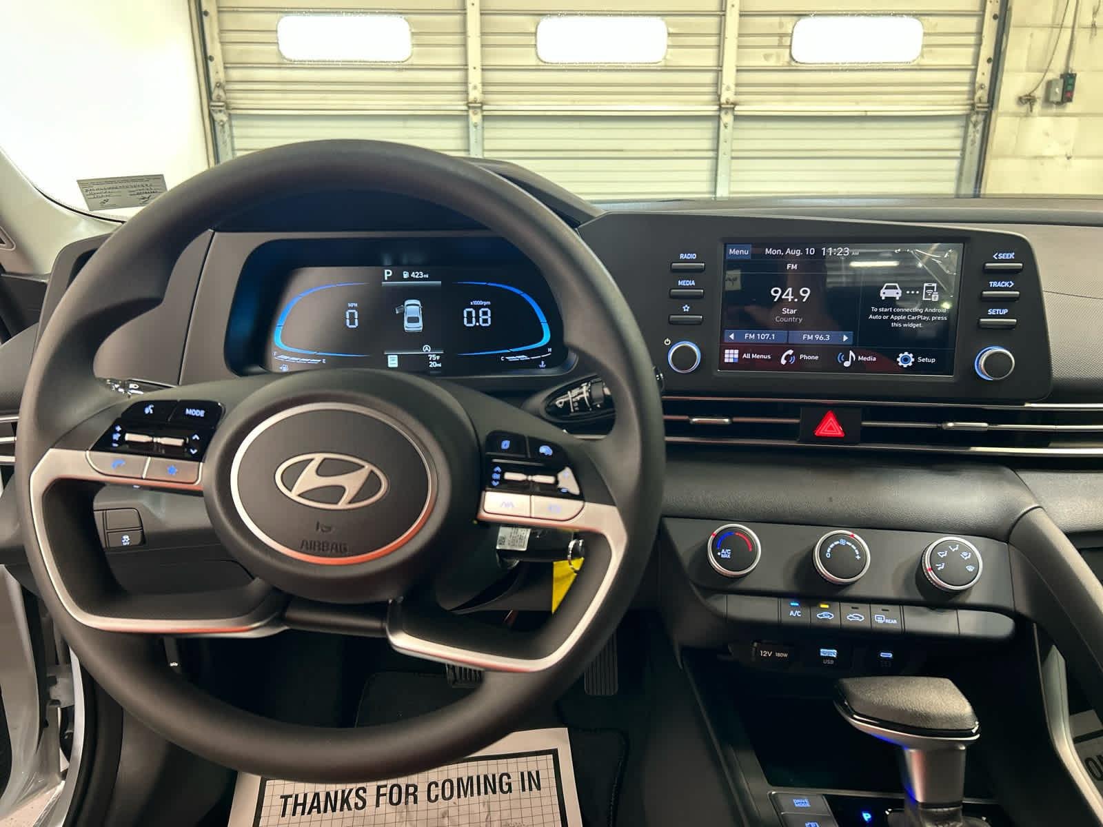 New 2026 Hyundai Elantra SE FWD image 8