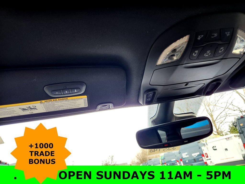 New 2025 Chrysler Pacifica Select image 28