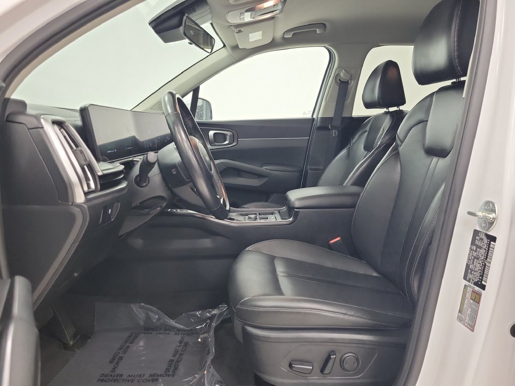 Used 2024 Kia Sorento S AWD/4WD image 11