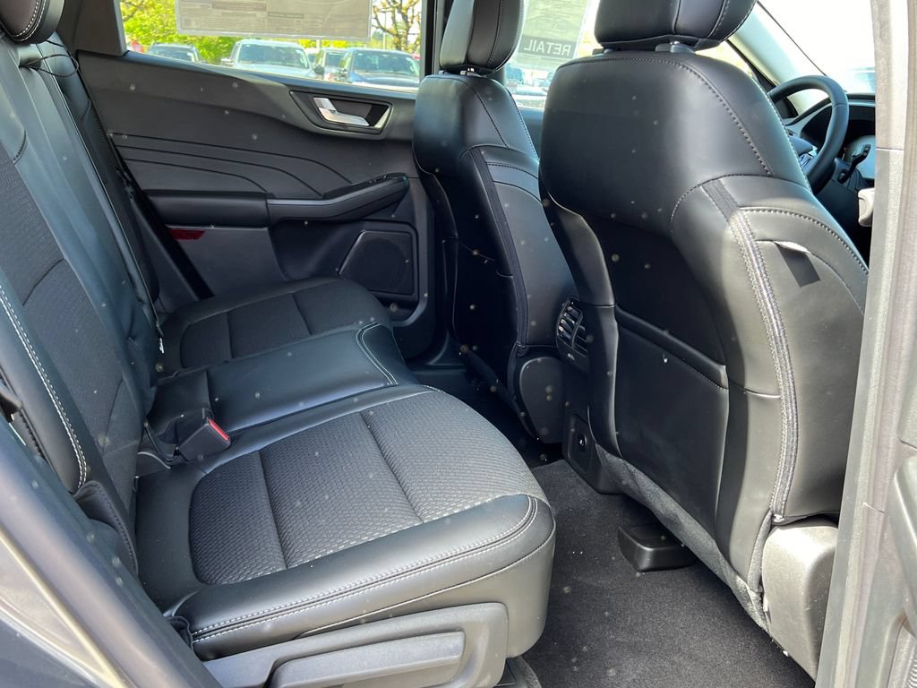 New 2023 Ford Escape SE FWD image 7