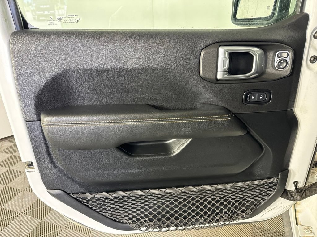 Certified 2021 Jeep Gladiator Overland AWD/4WD image 26