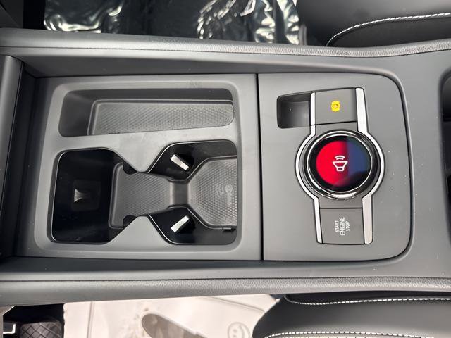 New 2025 Volkswagen Tiguan SE image 15