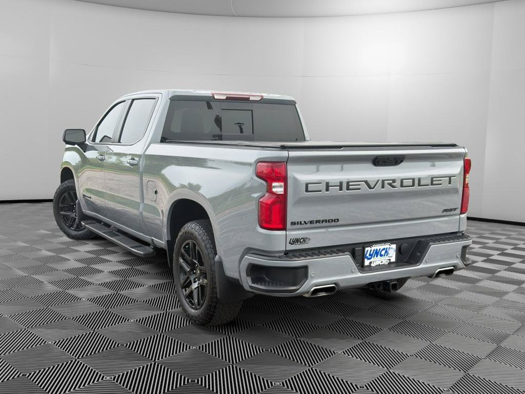 Used 2024 Chevrolet Silverado 1500 RST AWD/4WD image 2