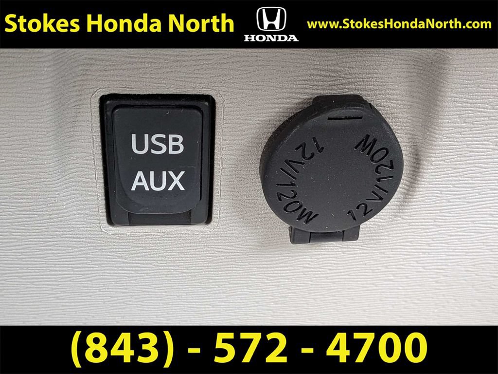 Used 2013 Toyota Sienna XLE w/ Entertainment Pkg AWD/4WD image 34
